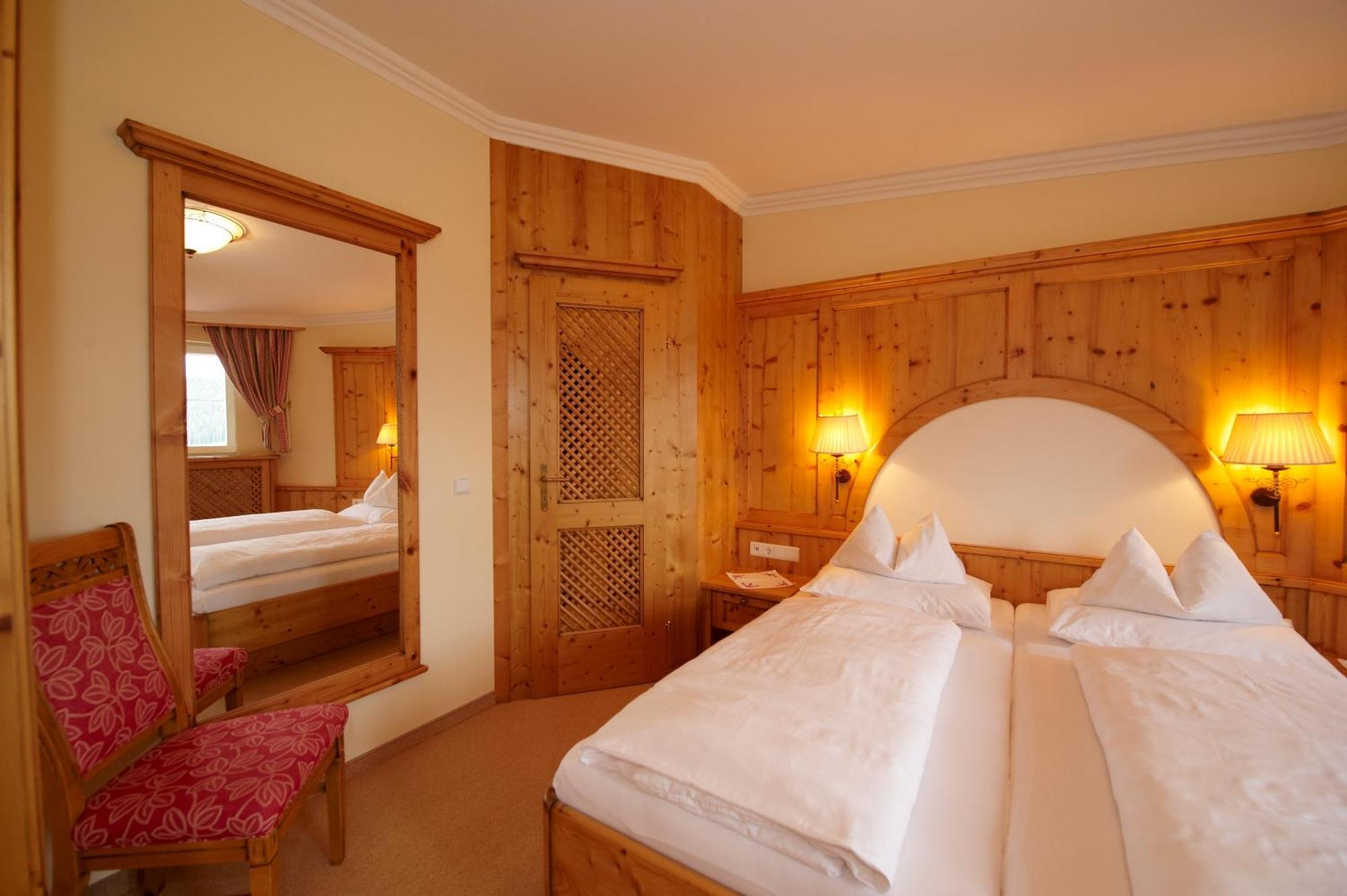 Hotel Ennstalerhof Ramsau am Dachstein Buitenkant foto